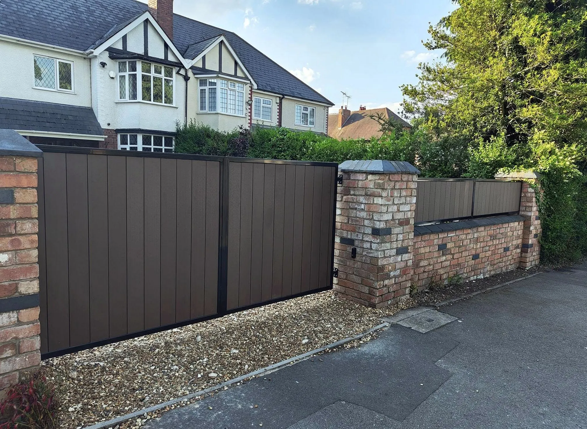 Gate maintenance and tune-up service for a commercial property